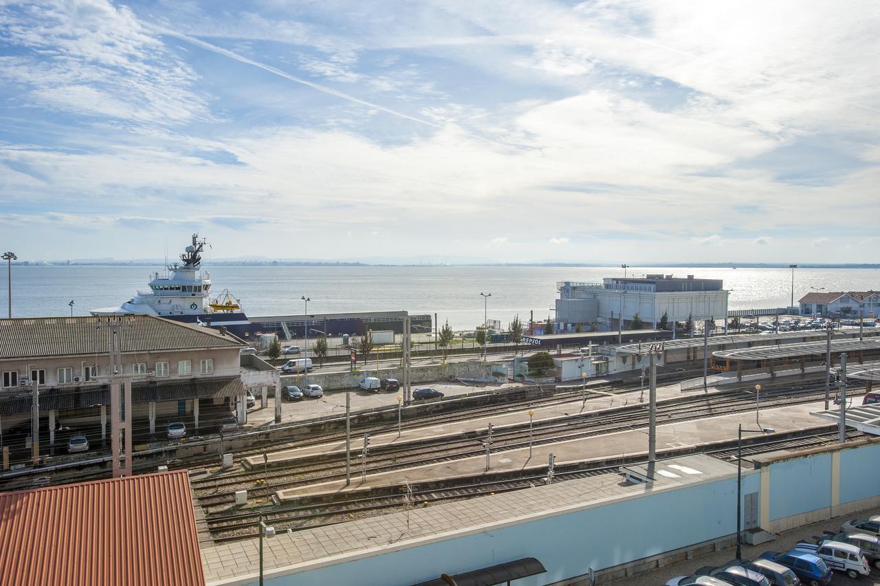 Apolonia 3 Frontal River View ลิสบอน ภายนอก รูปภาพ